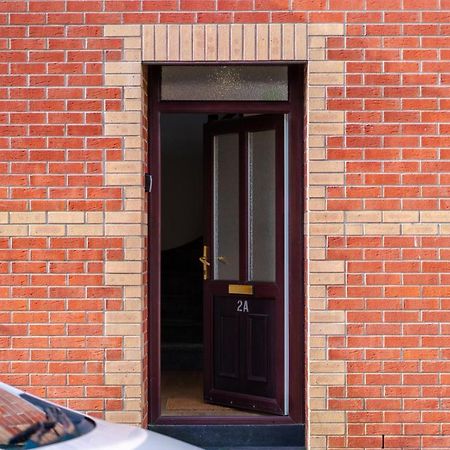 Stayright- 2 Bedroom House, Centrally Located & Close Walk To City Centre Кардиф Екстериор снимка