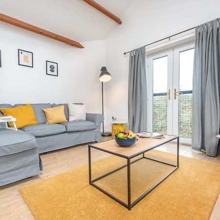 Stayright- 2 Bedroom House, Centrally Located & Close Walk To City Centre Кардиф Екстериор снимка