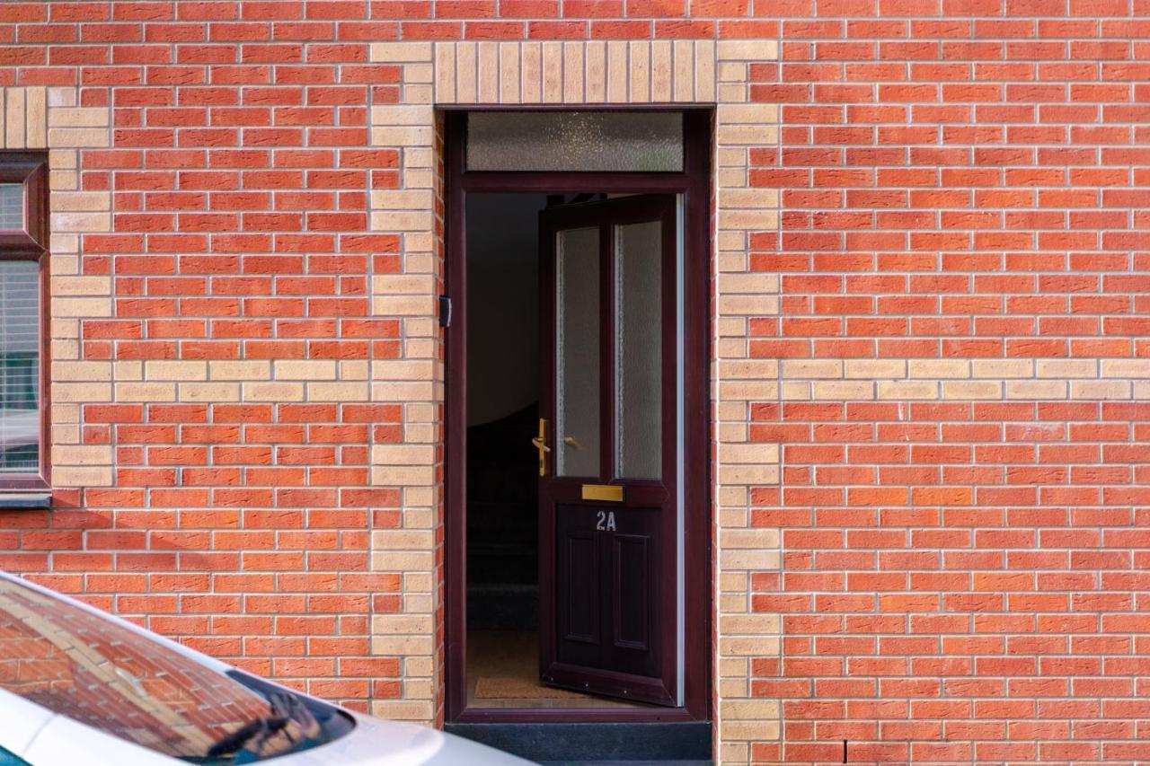 Stayright- 2 Bedroom House, Centrally Located & Close Walk To City Centre Кардиф Екстериор снимка