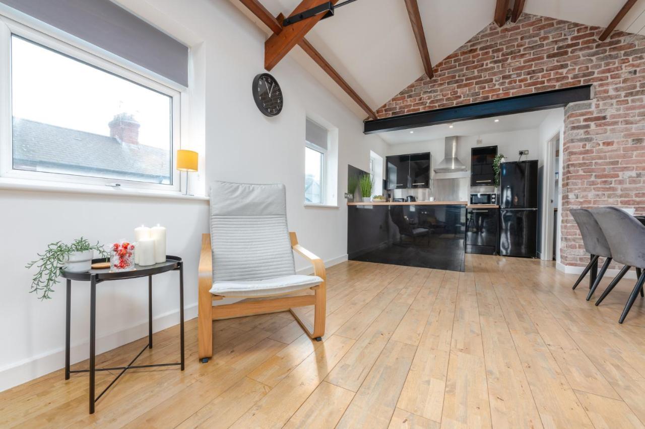Stayright- 2 Bedroom House, Centrally Located & Close Walk To City Centre Кардиф Екстериор снимка