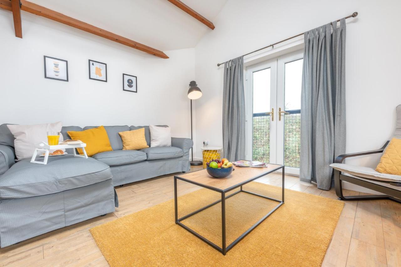Stayright- 2 Bedroom House, Centrally Located & Close Walk To City Centre Кардиф Екстериор снимка
